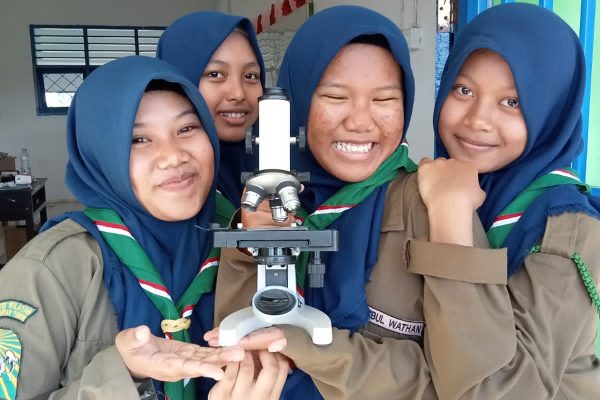 Fasilitas Laboratorium